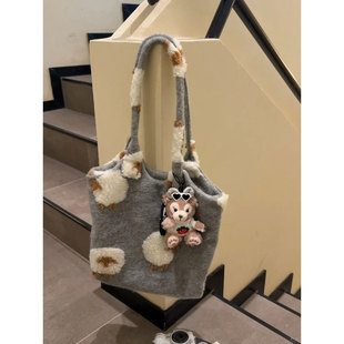 �ɐۿ�ͨС��μ�ë�q����Ů2025�¿���������ëë��Ҹ�����ذ�
