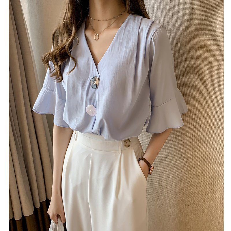 Fashionable summer clothing