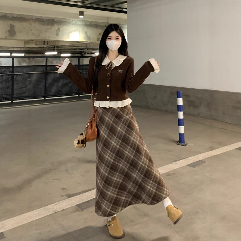 假两件针织上衣秋冬新款减龄学院风遮肚显瘦半身裙两件套女|undefined