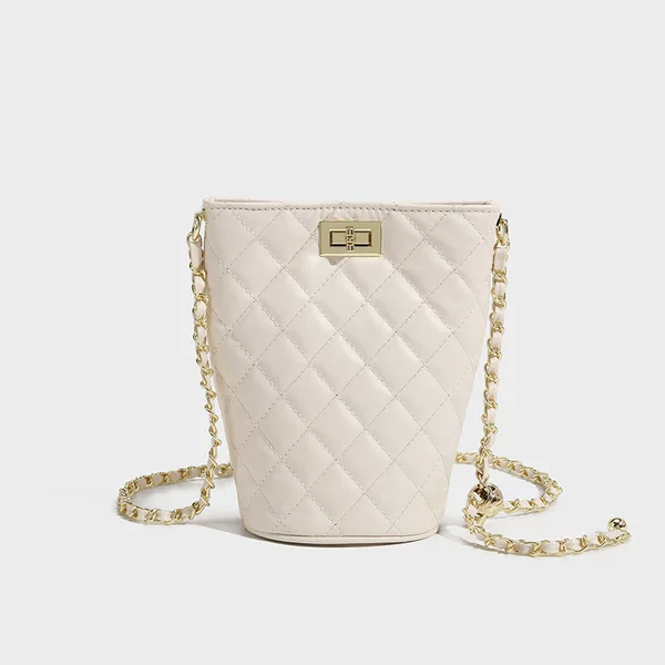 New Small Handbag for Women 2026 Trendy Korean Style Versatile Crossbody Shoulder Chain Quilted White Fairy Bag