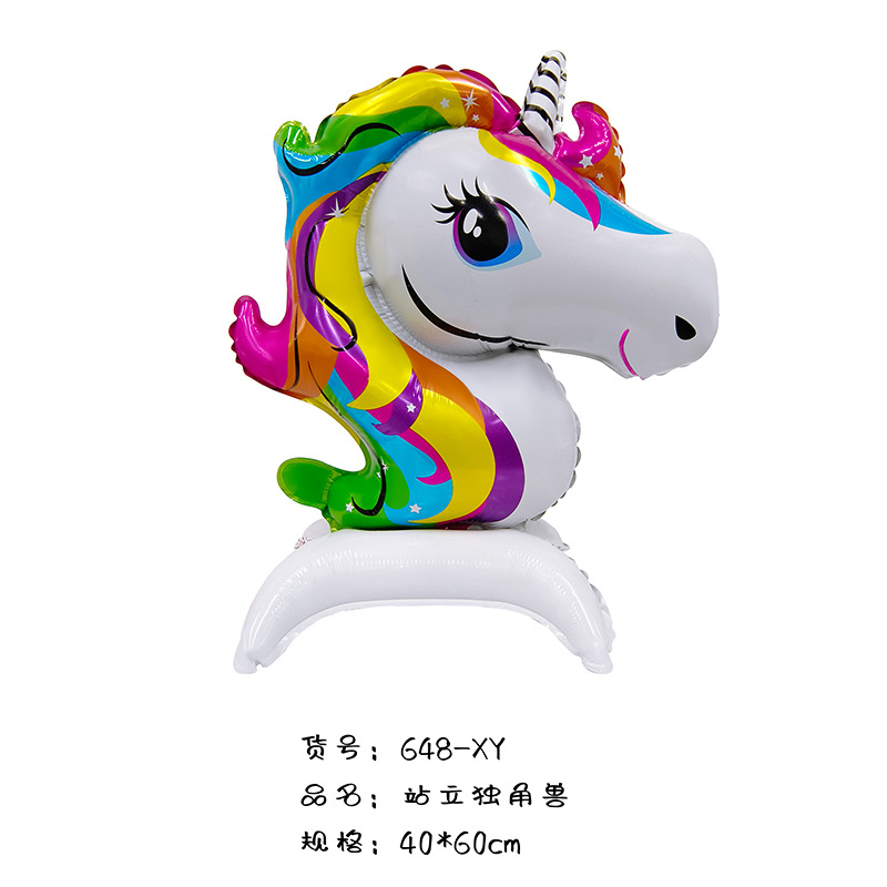 Unicornio de pie