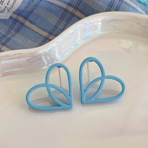 Blue hollow love earrings