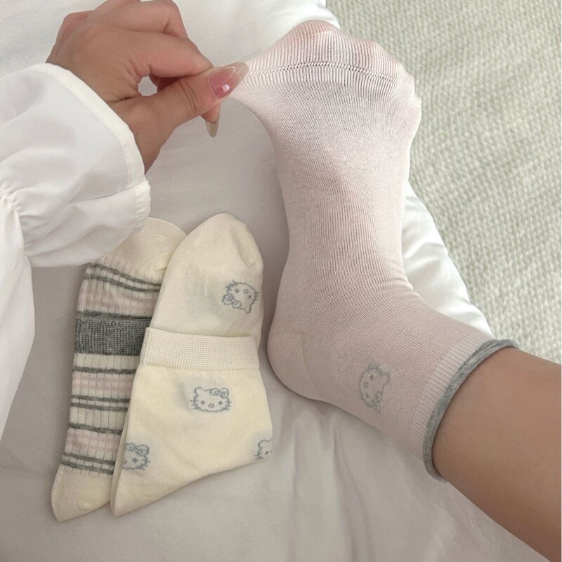 Cute Socks for Women, Spring and Summer Thin Pure Cotton Mid-Calf Socks, Ins-Style Sweat-Absorbent Breathable Girl Socks, Cartoon Cat Women's Socks Cute Socks for Women, Spring and Summer Thin Pure Cotton Mid-Calf Socks, Ins-Style Sweat-Absorbent Breathable Girl Socks, Cartoon Cat Women's Socks