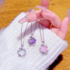 ファッションの新型のまぶしい貝殻の小さいはめ込みのネックレスの女性の高級感の小さい大衆の設計ins風の甘い精巧な鎖