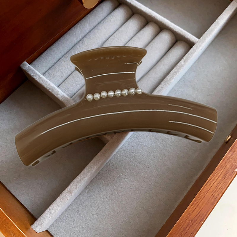 Carpeta de agarre de palabra redonda de color café, clip de tiburón de pelo de disco de alta gama retro, personalidad simple y de moda, nueva horquilla, accesorios para el cabello