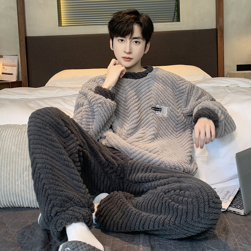 4934#[short pajamas + pants]