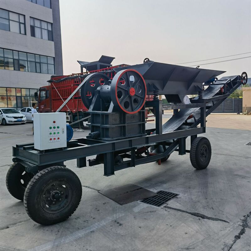 Diesel Mobile Jaw Crusher Large Stone Crushing Equipment Pebble Crusher Ore Sand Making Machine Mining Machine Diesel Mobile Jaw Crusher Large Stone Crushing Equipment Pebble Crusher Ore Sand Making Machine Mining Machine