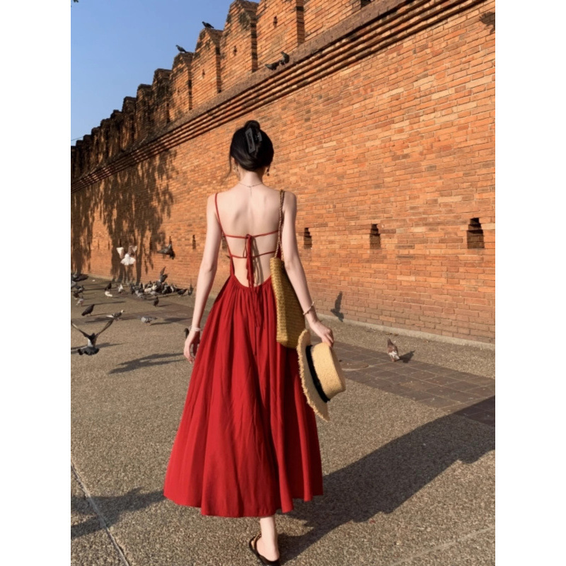 Vacation Red Backless Suspender Dress for Women to Wear on the Beach, Suitable for Taking Photos, High-End Long Skirt for Summer