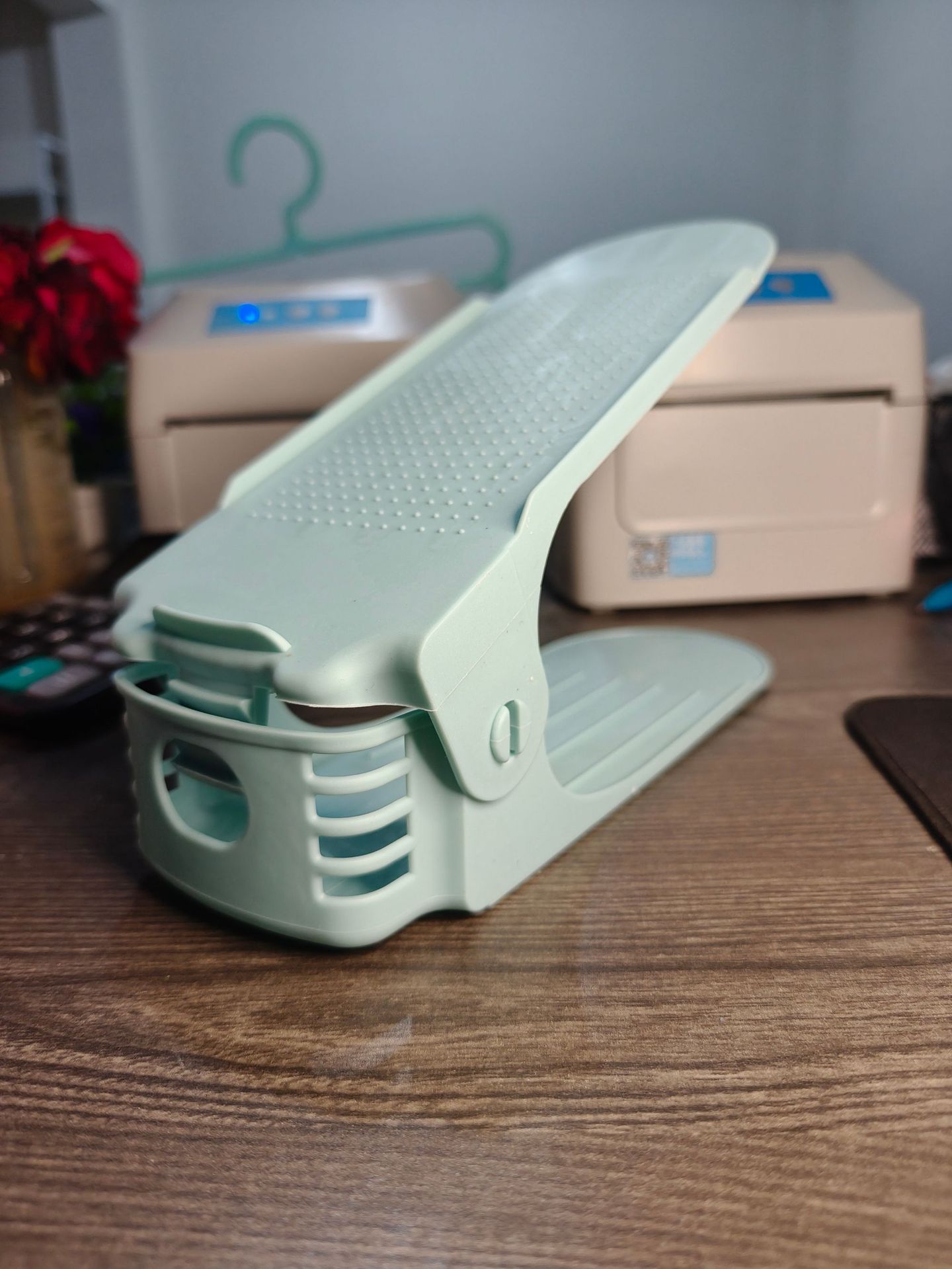 Rack de almacenamiento de zapatos simple y moderno de doble capa integral ajustable rack de almacenamiento de zapatos de plástico