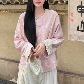 连衣裙;时尚休闲套装;女式针织衫