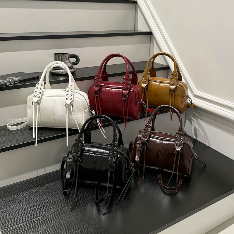 New European and American Fashion Soft Leather Large-Capacity Tote Bag Single Shoulder Solid Color Retro Handbag Boston Bag Handbag New European and American Fashion Soft Leather Large-Capacity Tote Bag Single Shoulder Solid Color Retro Handbag Boston Bag Handbag