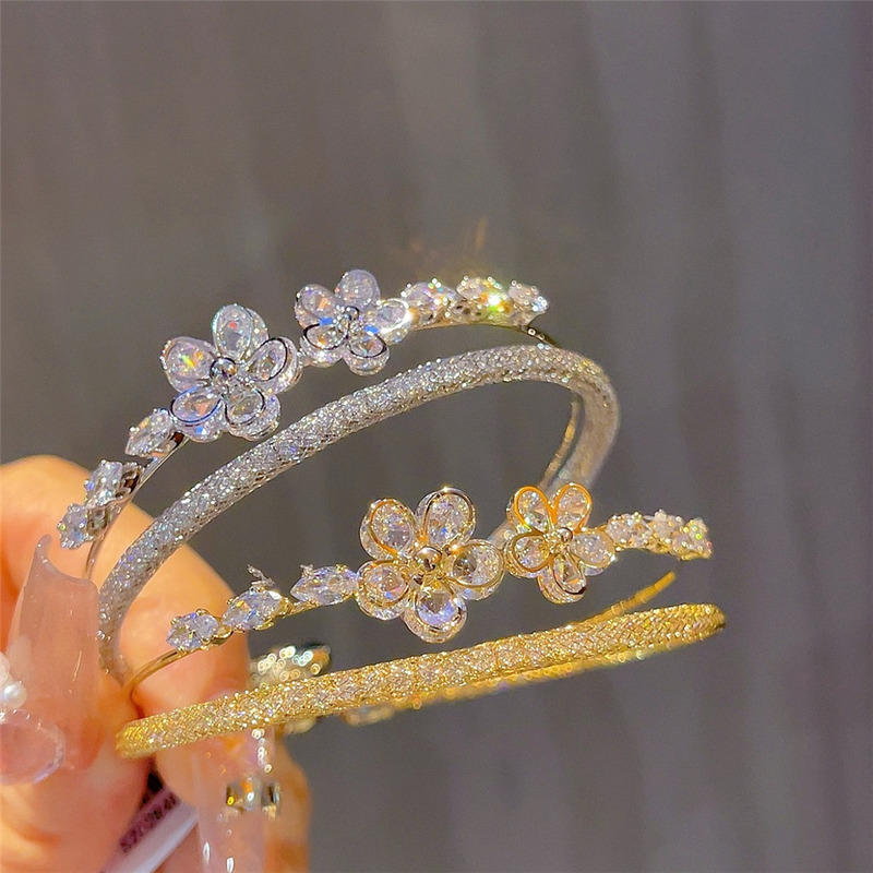 Sparkling Double Layer Flower Bracelet Ins Style Opening Adjustable Hollow Princess Bracelet Hand Ring J1415