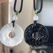 ��Ȼ����ʯ�p���������������p����ƽ���۶������ֱ�����Ů��