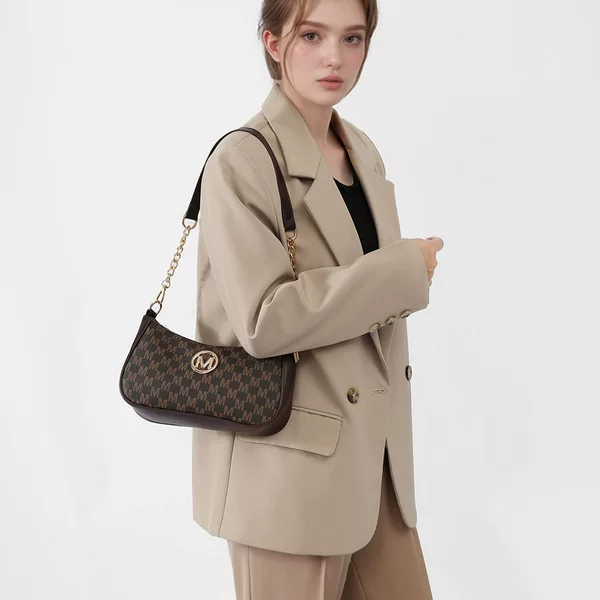 Fashion Letter Print Crossbody Small Bag European and American Retro Personality Chain m Handbag Shoulder Women's Stylish Underarm Bag