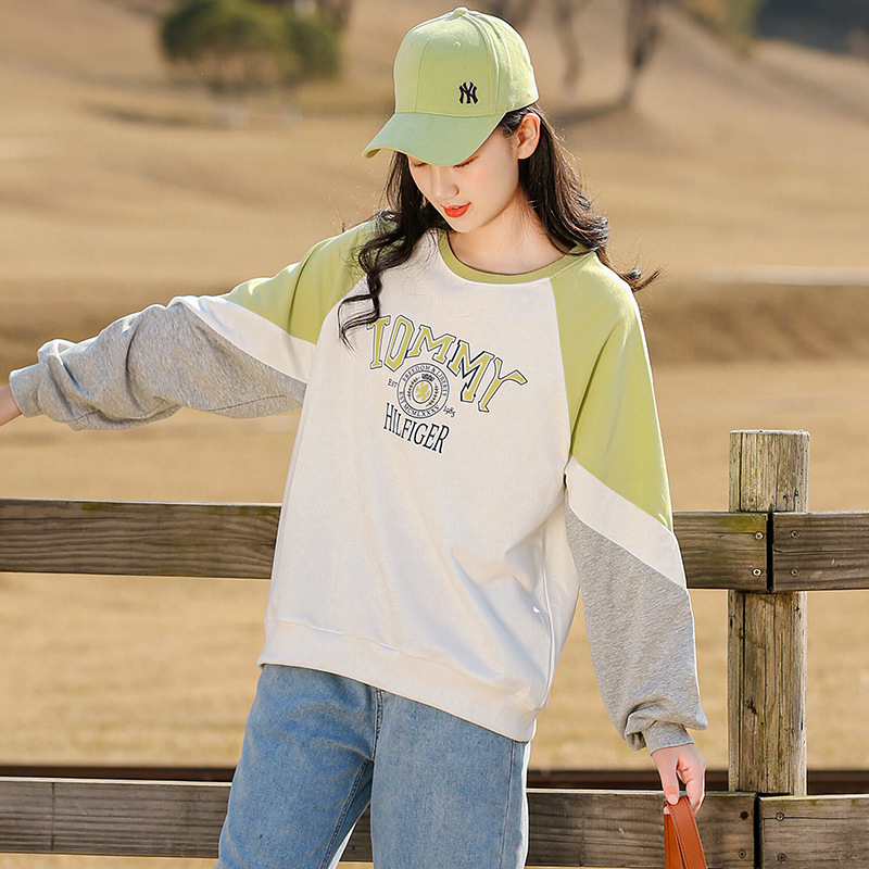 T-shirt for girls aged 12-15, long-sleeved, new spring clothing, base layer, suitable for high school and junior high students, trendy.