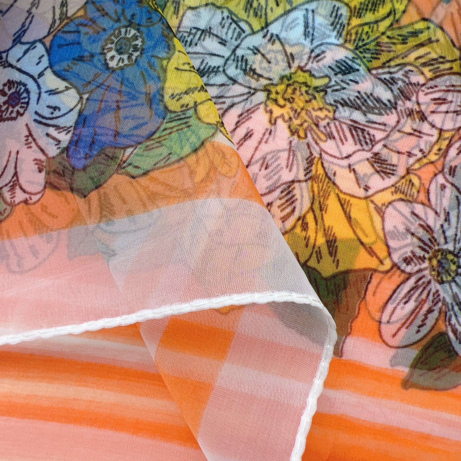 Nuevo hilo suave impresión de moda toalla de hilo protector solar ligera y transpirable toalla de seda turística alta sensación toalla de playa toalla de chal