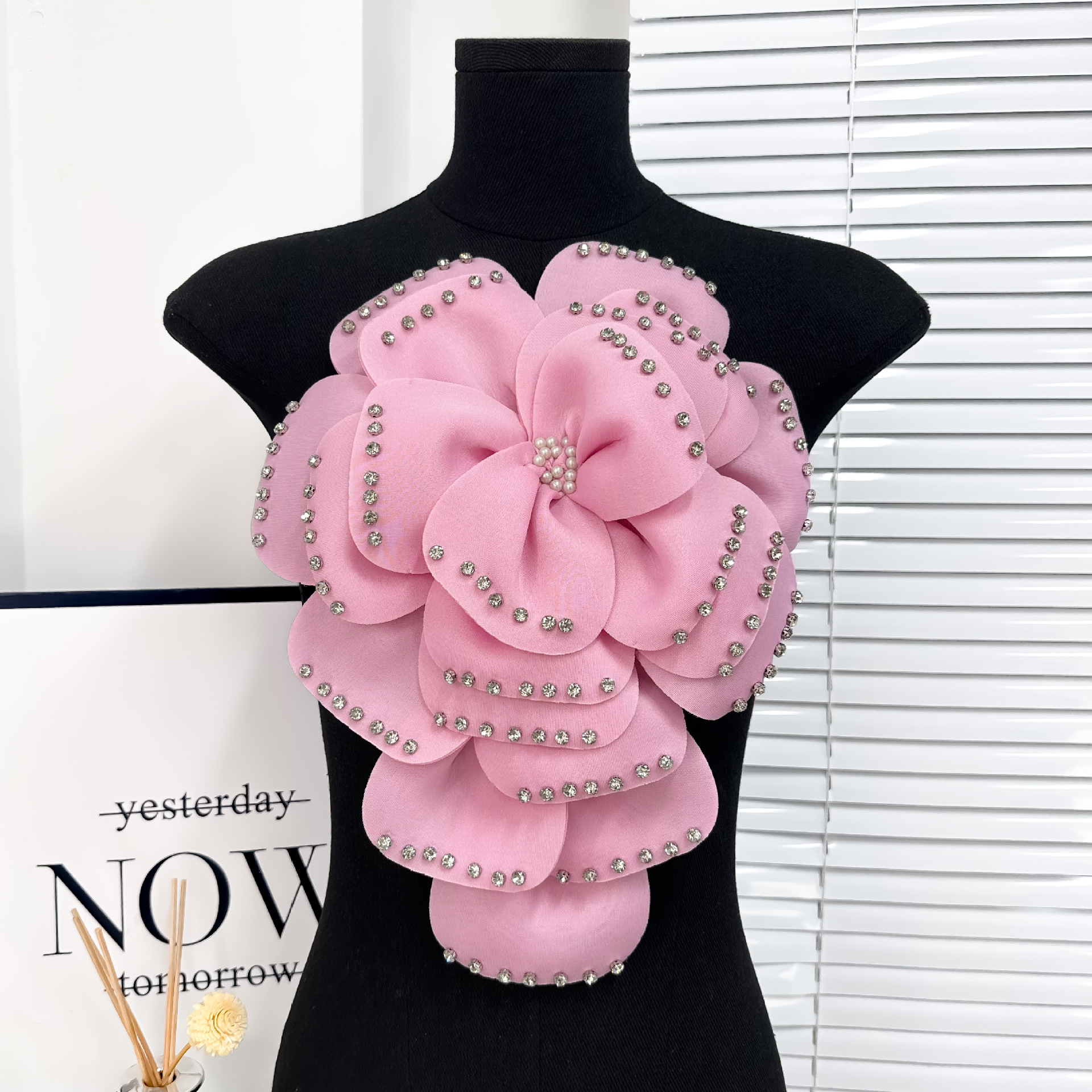 Nuevo estereoscópico multicapa tela de alta calidad flores grandes ropa DIY vestido tocado joyas para el cabello joyas de flores pectoral