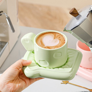 ���ֵ�R�˱�С���OӋ�б��ӿɐ������մ�ˮ��Ů���Y��ţ�̿��ȱ�