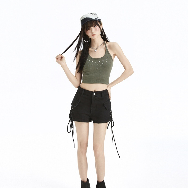American Retro Workwear Shorts with Drawstring Design, New High-Waisted A-Line Hot Pants for Trendy Women, Black Pattern, Summer American Retro Workwear Shorts with Drawstring Design, New High-Waisted A-Line Hot Pants for Trendy Women, Black Pattern, Summer
