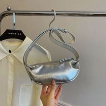 爆款韩版小众流行腋下枕头包女包2024新款夏季百搭单肩斜挎手机包