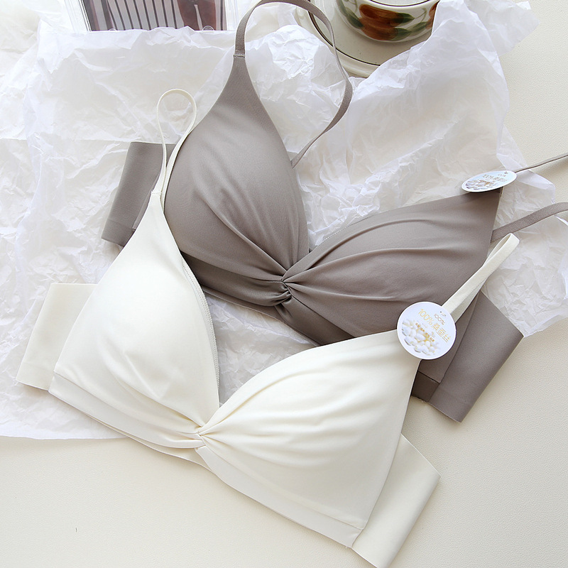 100% Silk Silk French Style Superior Underwear Women's Ringless Push-up Bra Ultra-thin Small Chest Triangle Cup