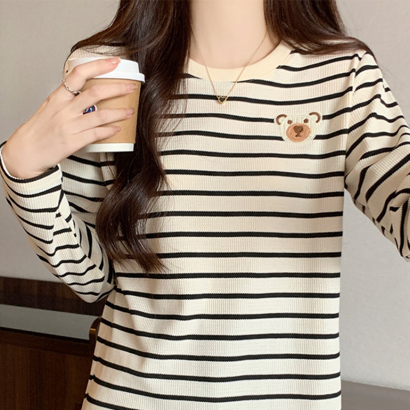 授乳上着の外出は辛いです。春と夏の産後の潮があります。|undefined