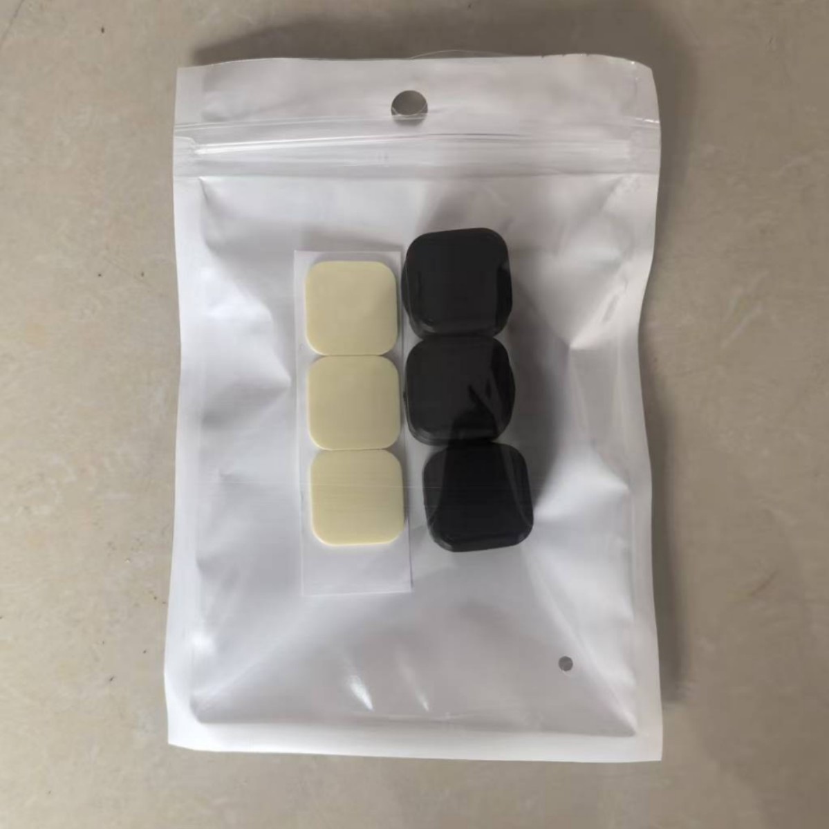Black 3 pieces [pearl film bag]