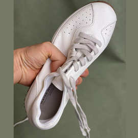 系带软面单层真皮透气软底小白鞋冲孔阿甘老爹运动休闲小香风女鞋