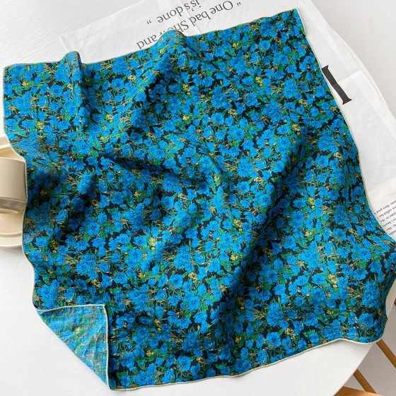 Cotton blue cashew scarf small square scarf ladies spring new versatile floral printed cotton and linen scarf wholesale