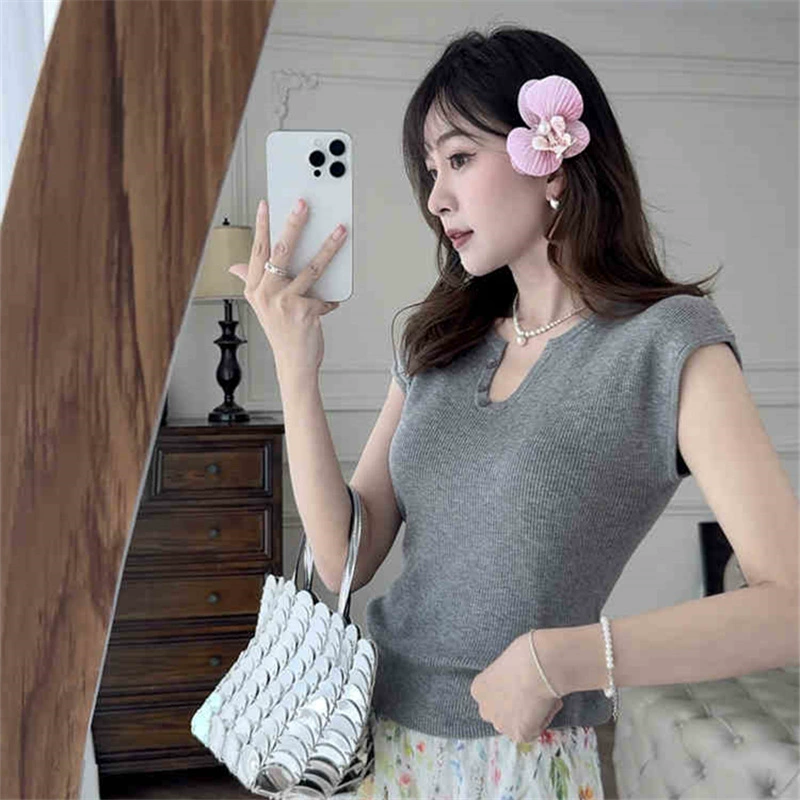 Серый U-образный воротник с летающим рукавом Футболка с короткими рукавами на плече