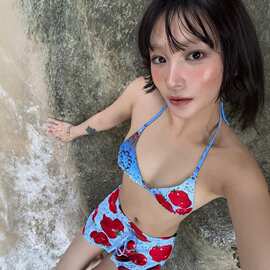 明星同款挂脖绑带蓝色豹纹比基尼套装高级性感无钢圈小胸聚拢泳衣