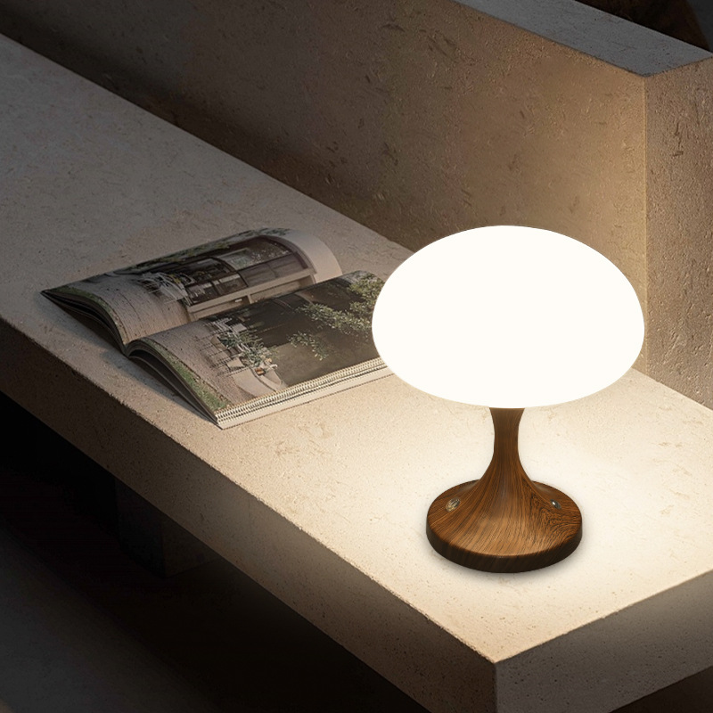 Medusa lámpara de escritorio dormitorio cabecera de la cama atmósfera lámpara decoración retro sala de estar alta sensación de crema de protección de los ojos carga lámpara de noche