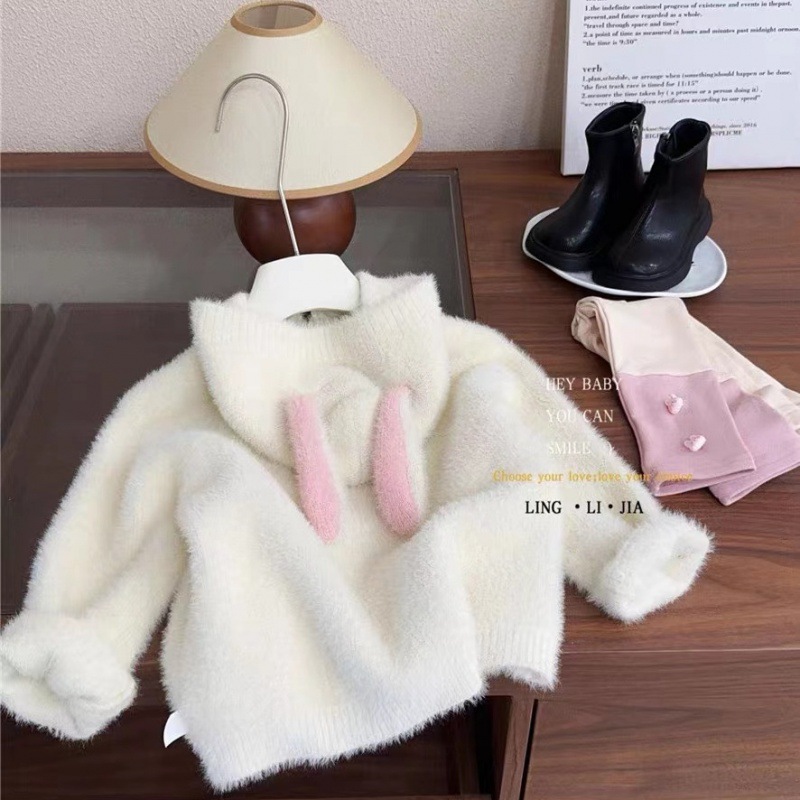 Demi-season autumn sweater