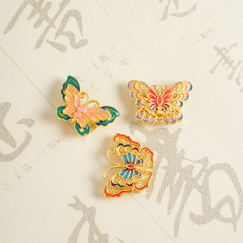 Nuevos productos retro mariposa china hueco joyería DIY accesorios de verano de alta calidad esmalte color Yiwu fuente image 3