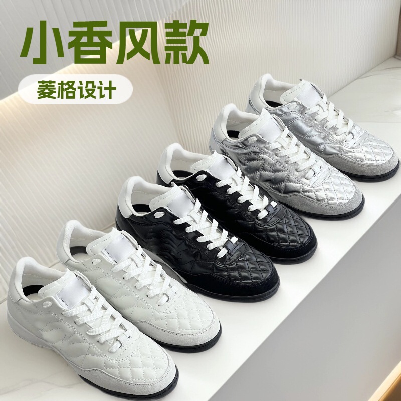 Popular Metal Color Tennis Shoes! Tweed Style Goatskin Quilted Line Comfortable Casual Sports White Shoes Baseball Shoes