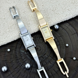�¿��L�����й��LС��С���P���Cʽ�ֱ�Ů�߼��Еr�К��|�ٴ����