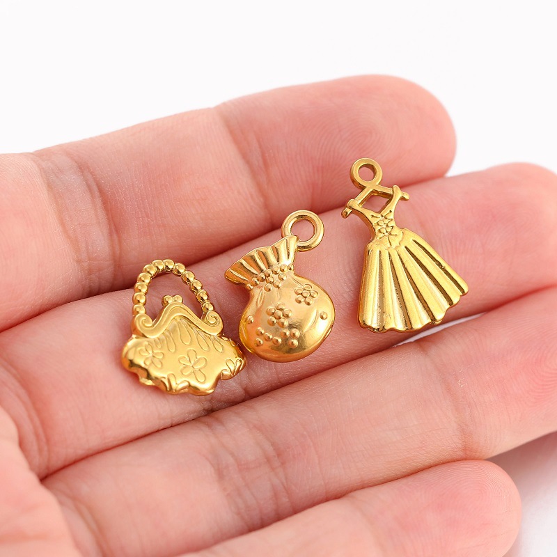 10g Weight Pendant Jewelry Making Type DIY Ornament Accessories Classification 3 PCS/Package Quantity 304 Stainless Steel Material Shamrock, Four Leaf Clover, Bow Knot Pattern All Seasons Season Plating Design Basic Style 3 PCS/Package 304 Stainless Steel Shamrock Four Leaf Clover Bow Knot Pendant 4