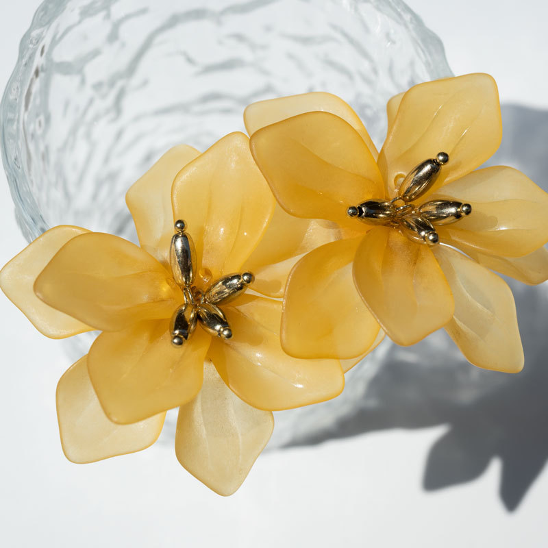 Elegant petals minimalist style earrings handmade Lotus ins style jewelry resin natural style flower earrings