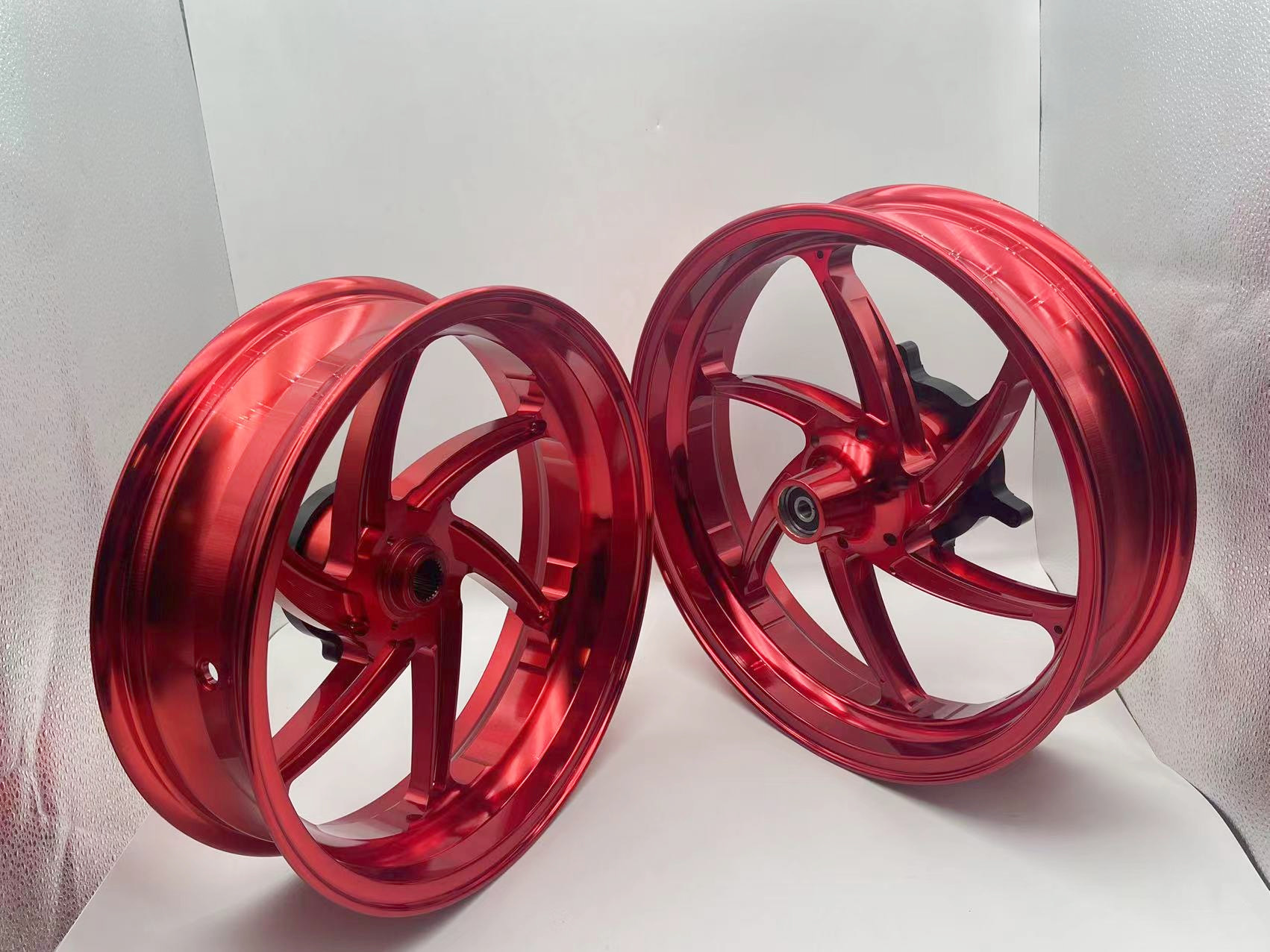Suitable for Yamaha Xmax300 Front and Rear Cast Wheels Aluminum Alloy Lightweight Cnc Modified Wheels and Rims Modified Only