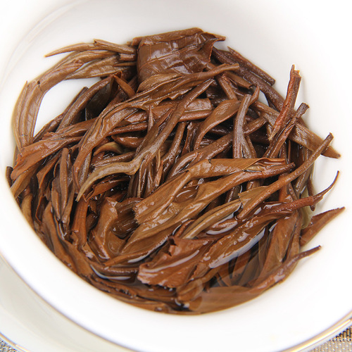 Dian Black Tea Raw Material Yunnan Black Tea Classic 58 One Bud One Leaf Pine Needle Honey Aroma Black Tea Silver Needle Straight Strip Tea Leaves