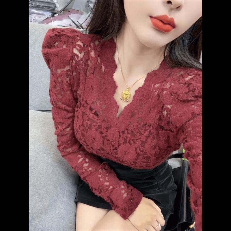 French-Style Sexy Hollow Crochet V-Neck Long-Sleeve Lace Top for Women, New Autumn Fashion Slim-Fit Top French-Style Sexy Hollow Crochet V-Neck Long-Sleeve Lace Top for Women, New Autumn Fashion Slim-Fit Top