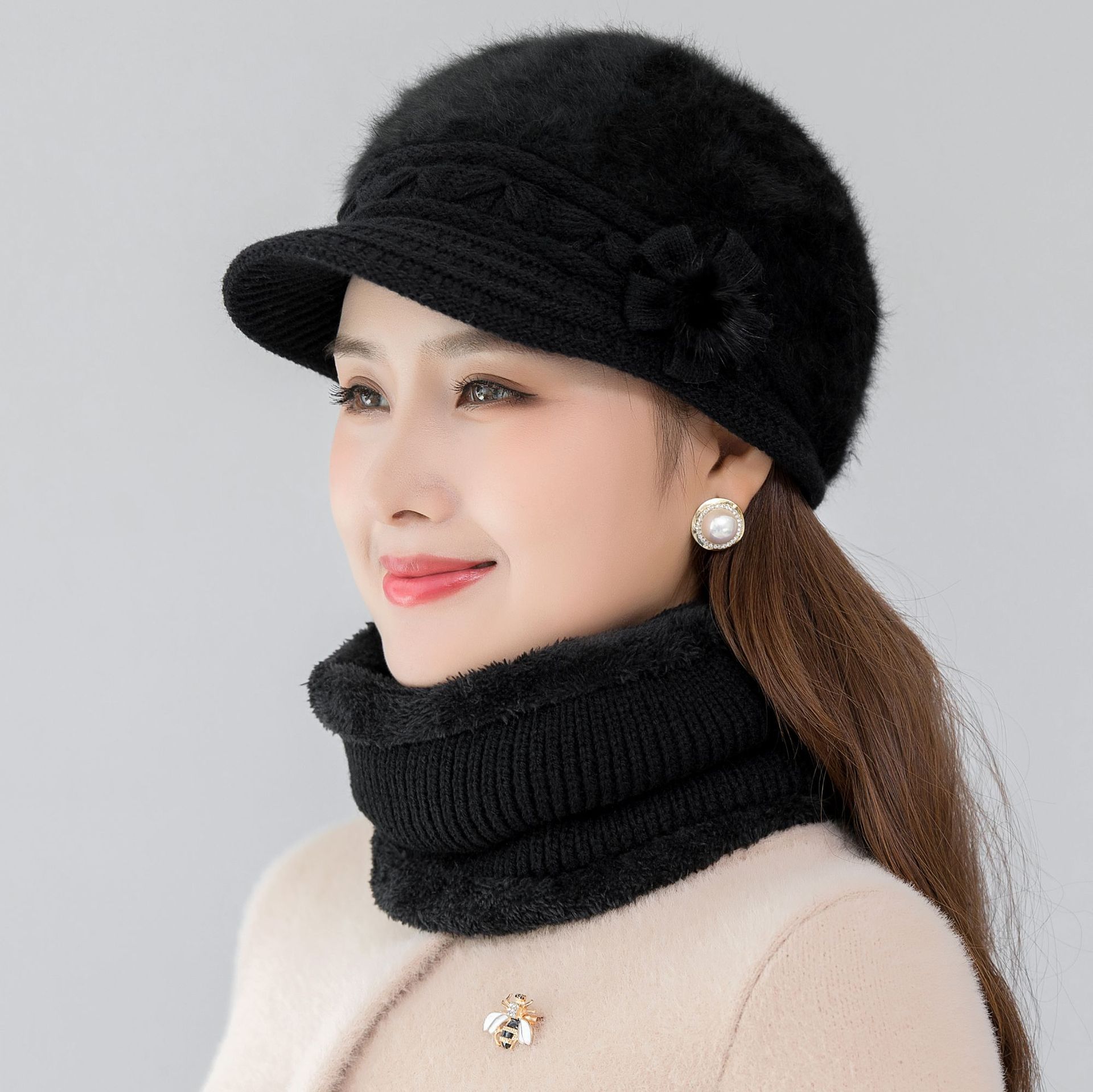 (Light hat) Black