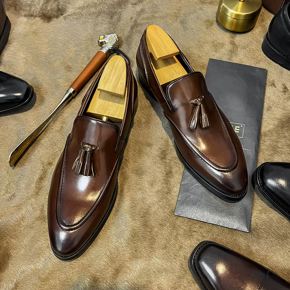 【一片式乐福鞋】韩版商务休闲尖头流苏皮鞋男士套脚男鞋