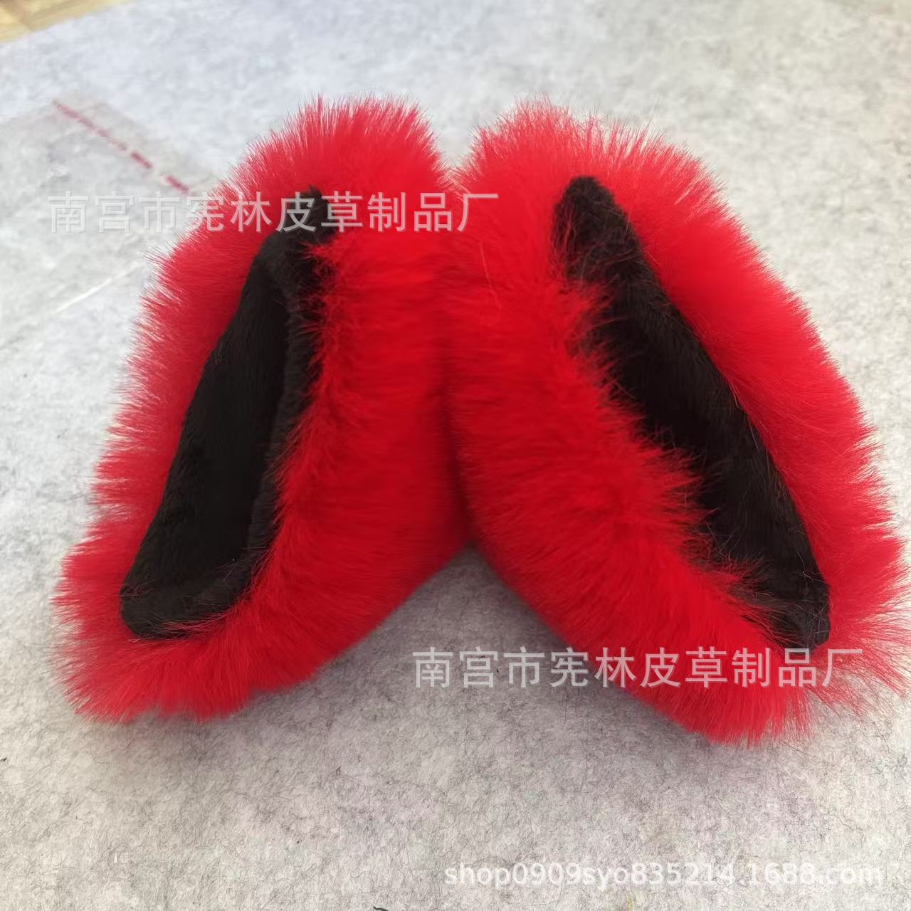 큰 빨간색과 검정색