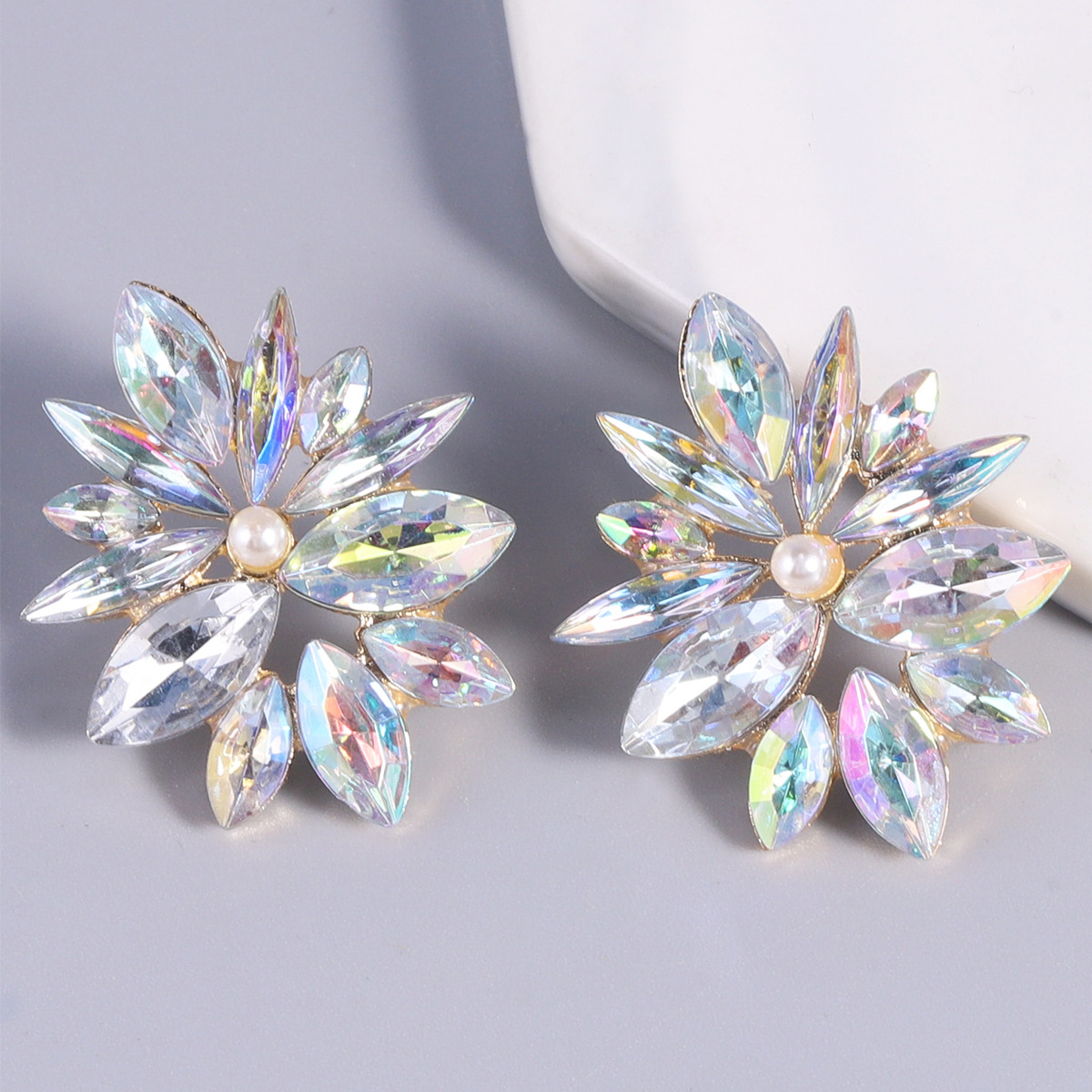 2022 New Candy Color Alloy Earrings Small Colorful Flowers Diamond Stud Earrings