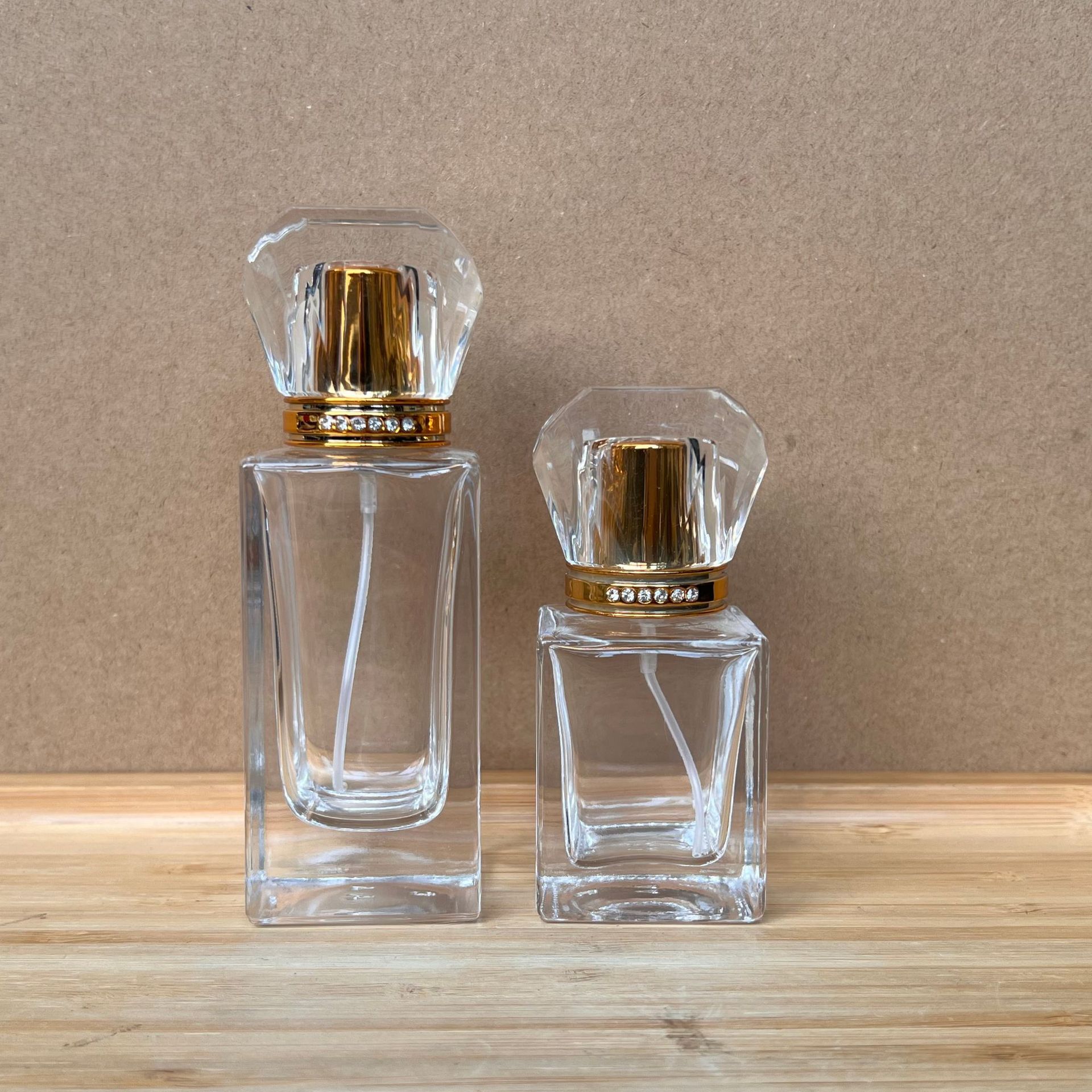 现货B197-30ml50ml方形透明玻璃香水瓶化妆品分装瓶/按压喷雾空瓶