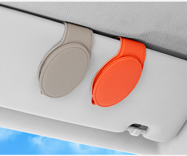 Suitable for Toyota Asian Dragon Camry car glasses clip Lei Ling la Rong Fang RAV4 storage clip modification
