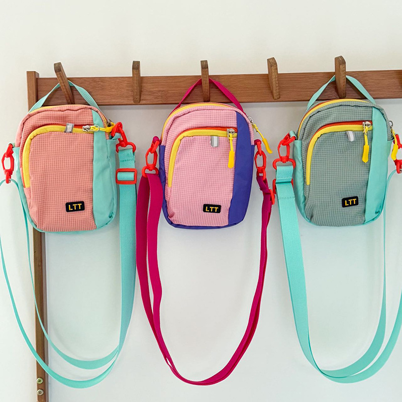 2026 nuevo cross-border bolso infantil casual ligero al aire libre montar mochila de moda color contraste bolso de hombro para hombres y mujeres