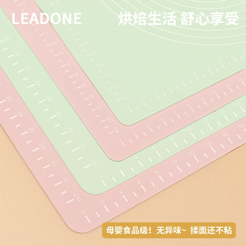 Kneading mat, non-slip food silicone, big light panel
