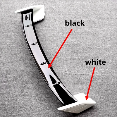 Wing Rowen Tommykaira Rear – Fixed wind wing - white-on-both-sides-and-black-in-the-middle-pruis-zvw30